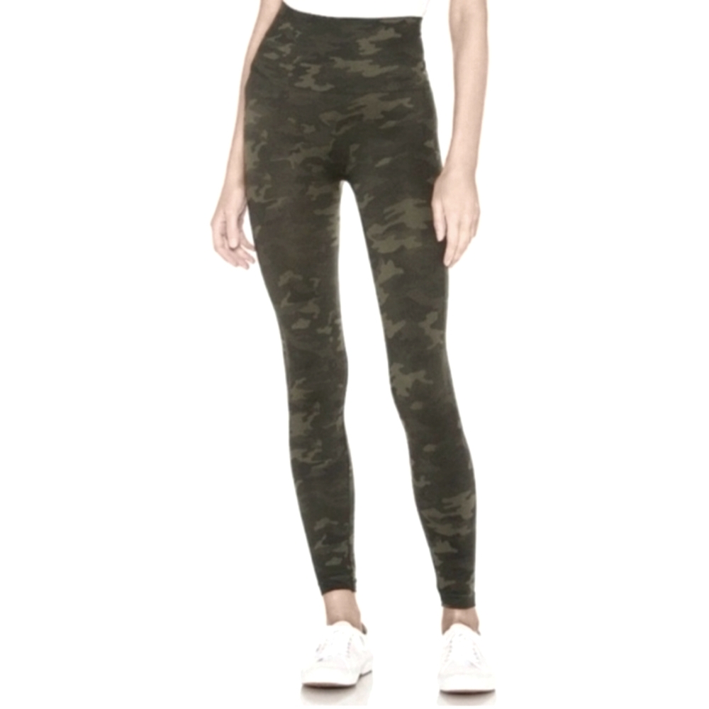 Spanx Look At Me Now Seamless Leggings Green Camo BRAND NEW